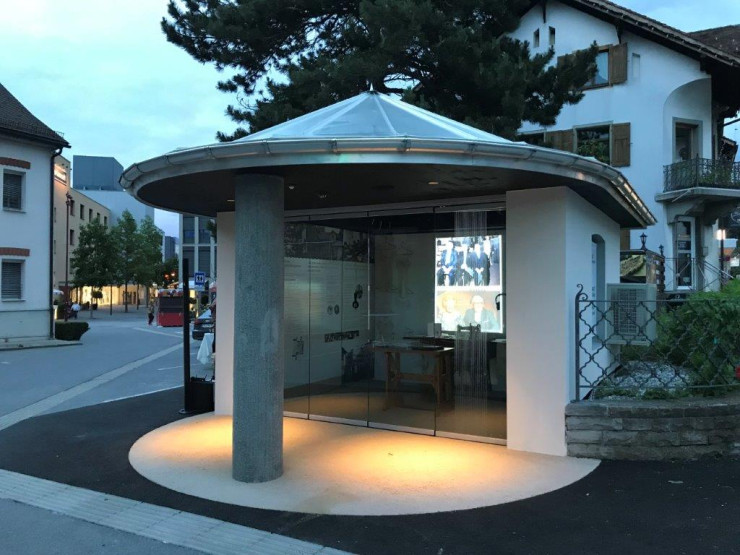 Am Garnmarkt: Ausstellung "Feinripp" von Margit Bartl-Frank