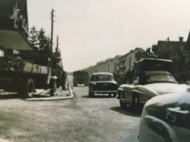 Vor der Rheintal-Autobahn